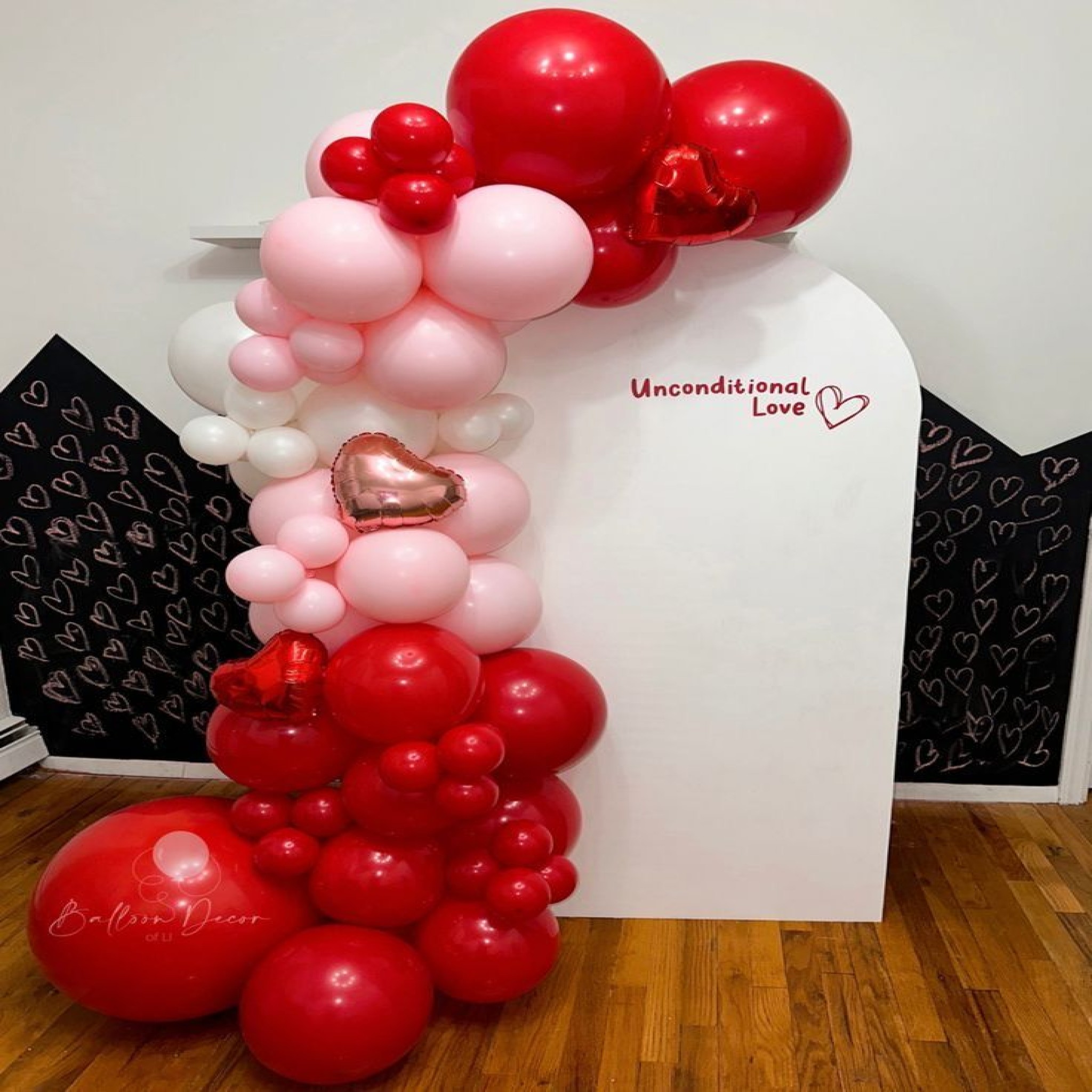 Unconditional Love" Signature Arch & Organic Balloon Garland Backdrop*