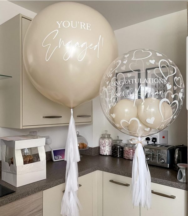 Engagement helium balloons
