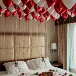 surprise in a hotel balloons