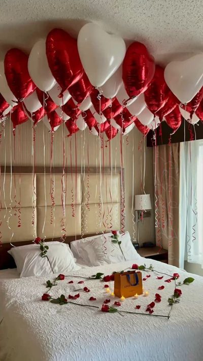 surprise in a hotel balloons