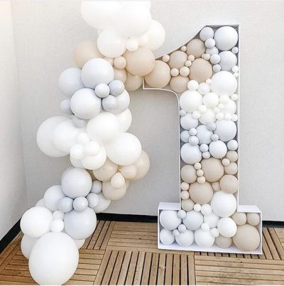 Elegant Organic Balloon Garland with Single Number (GR-ID 012)