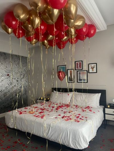 Romantic balloons decoration